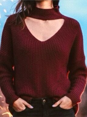 NWT! Very J Wine Cut Out Turtleneck Sweater